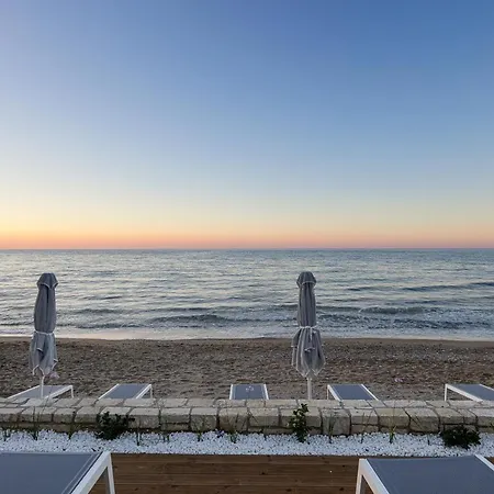 North Coast Seaside 4*