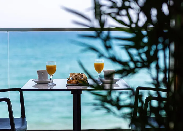 酒店 North Coast Seaside 罗希姆诺