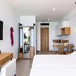 North Coast Seaside Hotell