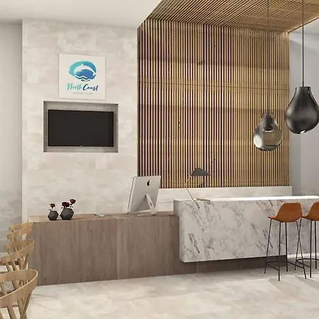 North Coast Seaside 4* 레팀노