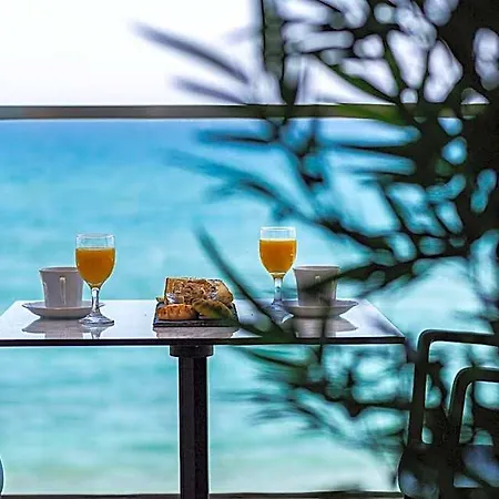 North Coast Seaside Hotel 4*